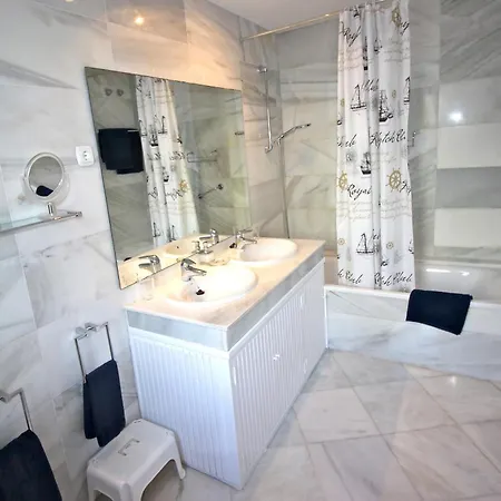Deluxe On The Apartmán Marbella